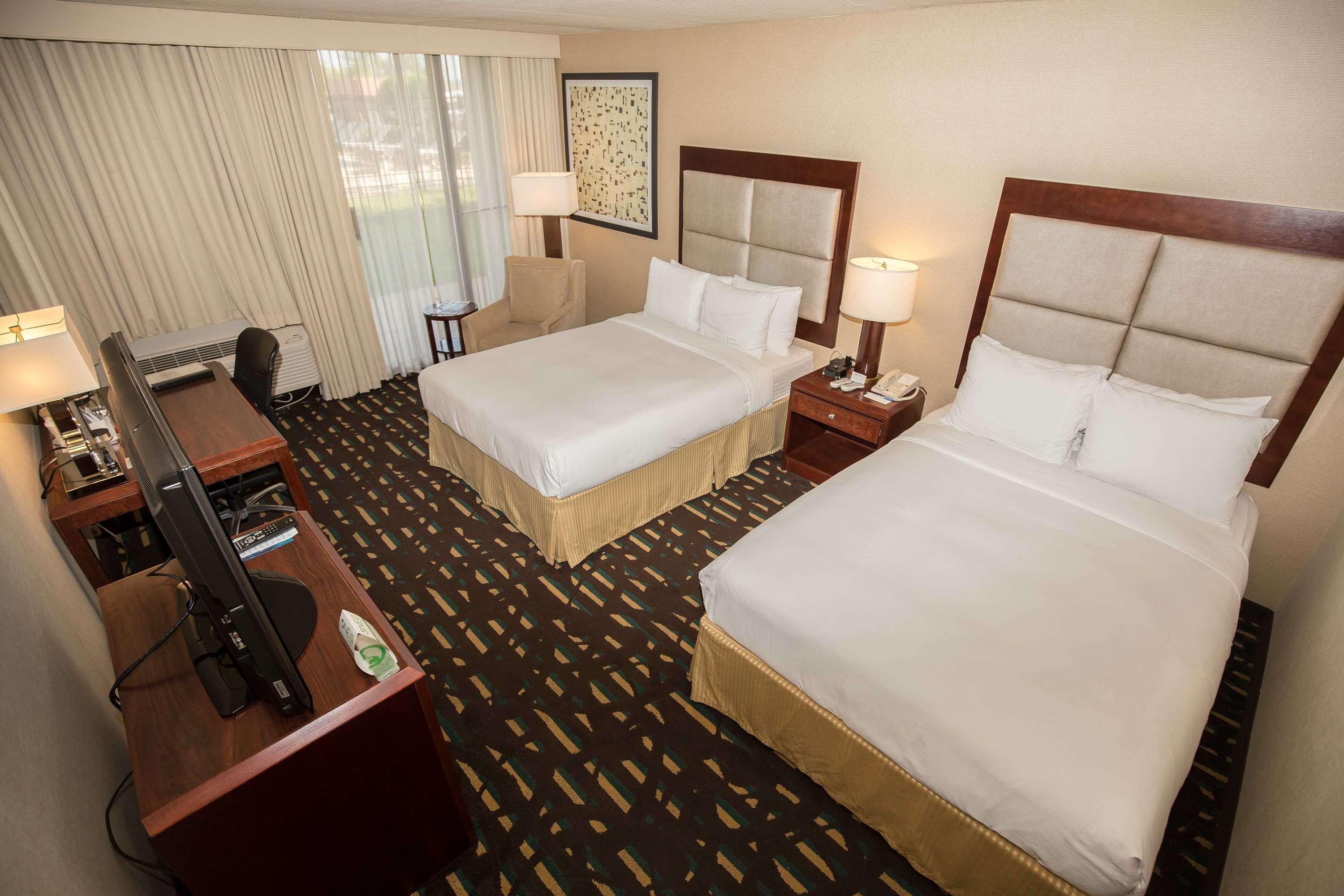 Hotel Wyndham Chicago O'Hare à Rosemont Extérieur photo