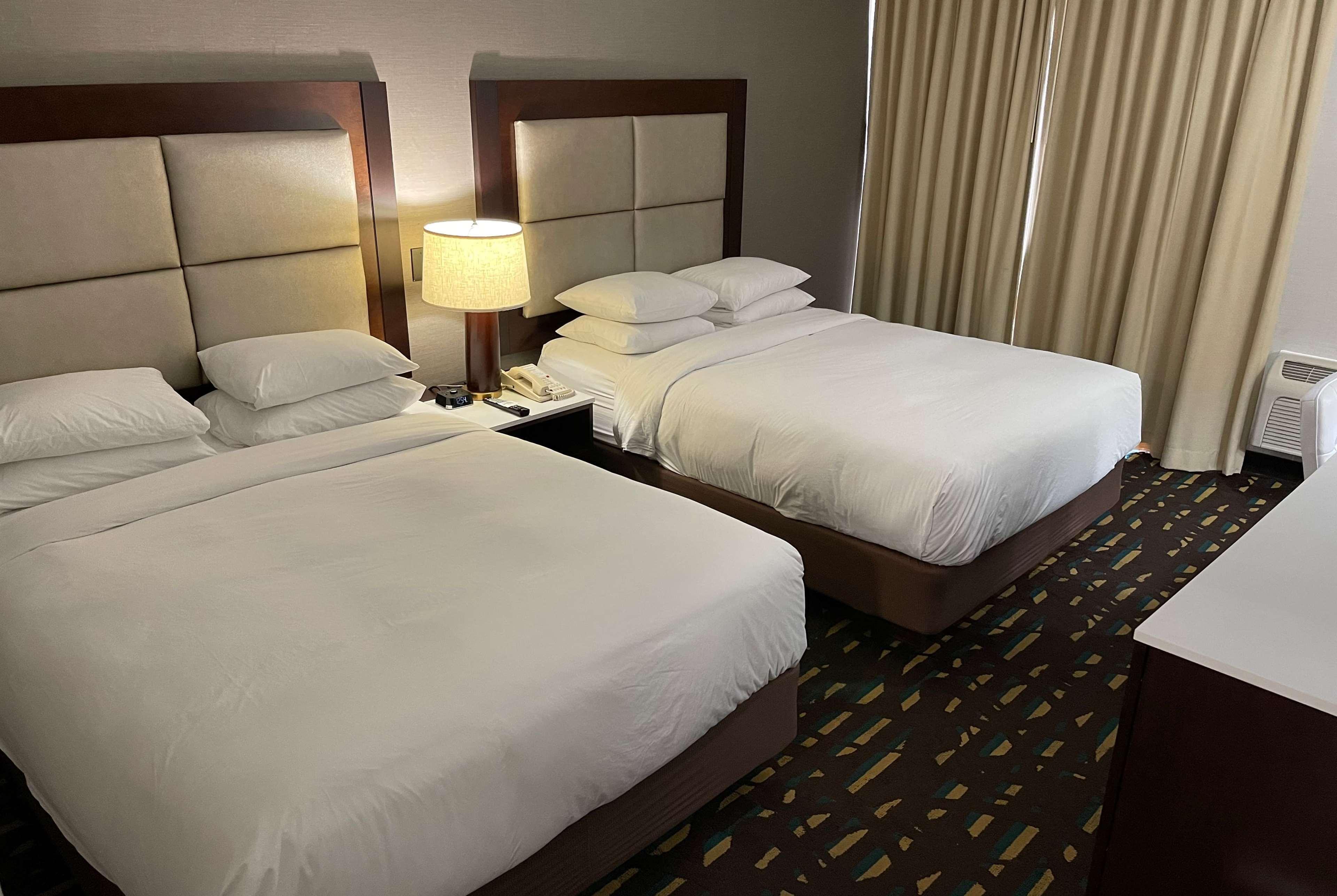 Hotel Wyndham Chicago O'Hare à Rosemont Extérieur photo